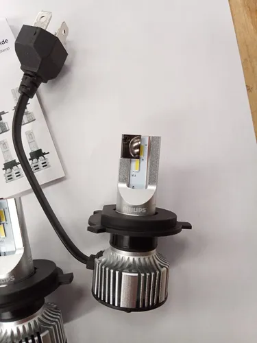 Phillips Ultinon Led Esential Xenon H4 Nva. Generación