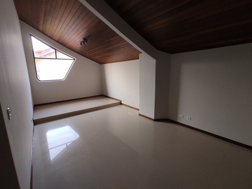 Imagem 13 de 18 de Sobrado Residencial À Venda, Jardim Das Colinas, São José Dos Campos - So1194. - So1194