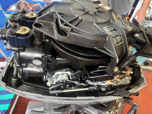 Motor De Popa Mariner 15 Hp 2 Tempos - Semi-novo