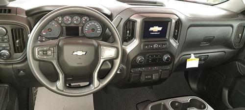 Chevrolet Silverado 5.3 V8 Custom Doble Cabina 4X4 At