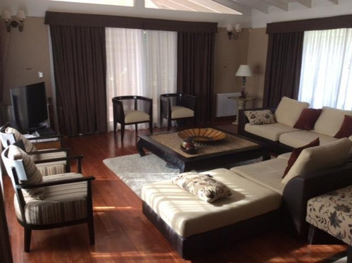 Imagen 5 de 13 de Casa - Barrio Parque Leloir