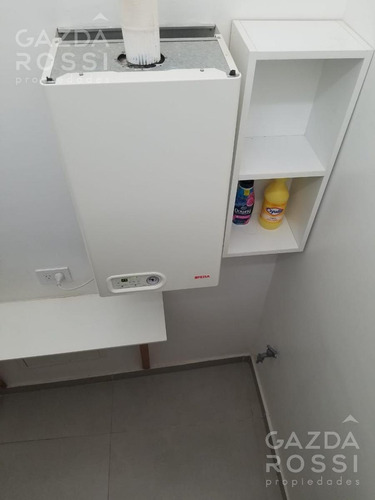 Departamento En Lomas De Zamora A 1 Cuadra De La Estacion