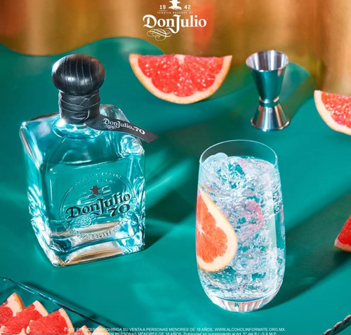 Caja De 12 Botellas De Don Julio 70 Cristalino