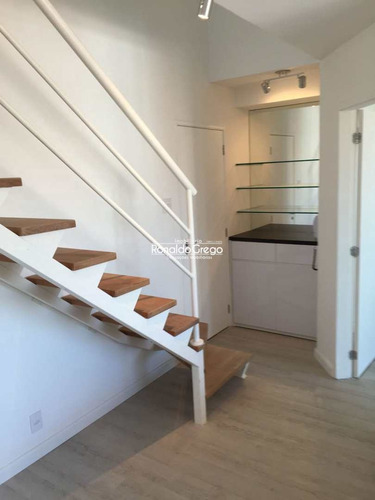Imagem 15 de 18 de Aluga-se Cobertura Com 2 Dorms, Pinheiros, Sp R$4300. - V3559