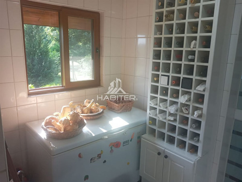 Casa En Venta De 4 Dorm. En Linares