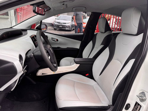 Toyota Prius 1.8 Premium Cvt