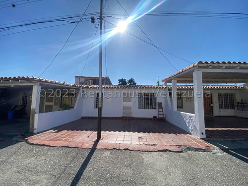   Casa En Venta En Urb Copacoa Cabudare Precios De Oportunidad R E F  2 - 4 - 9 - 4 - 2 - 0  Mehilyn Perez  