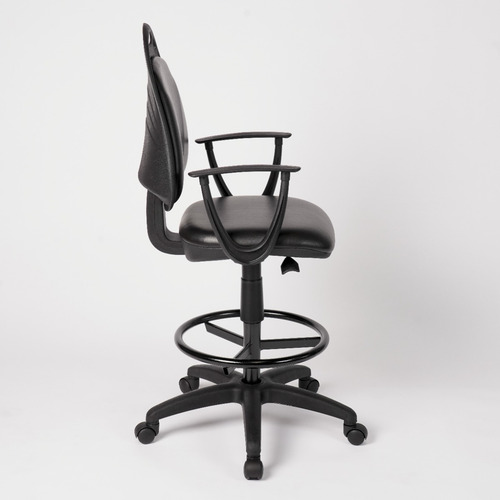 Silla de escritorio de Outlet Diva cajera con apoyabrazos y con ruedas ergonómica negra con tapizado de cuero sintético