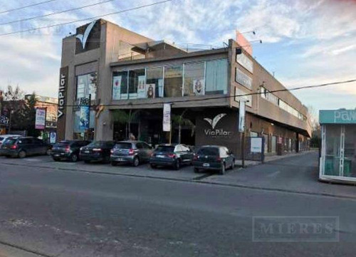 Imagen 1 de 2 de Local De 76.3 Mts Shopping Via Pilar