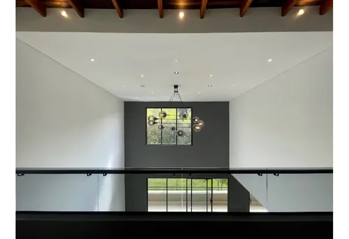 Vendemos Casa En Rionegro - Llanogrande Sector Tablazo