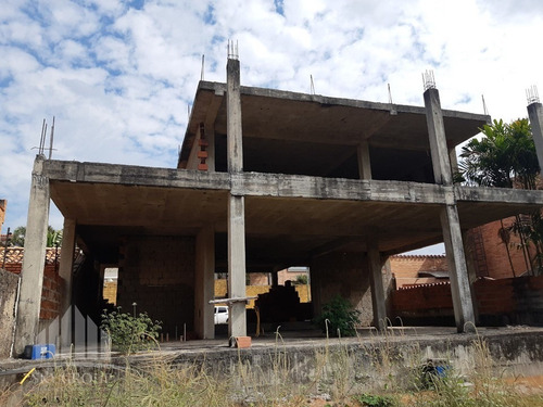 Casa En Venta Obra Gris Lomas Del Country Casa En Construccion Atc-623