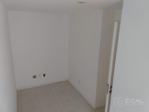 Imagem 14 de 15 de Apartamento Com 3 Quartos, Sendo Uma Suíte No Flamboyant - 10353