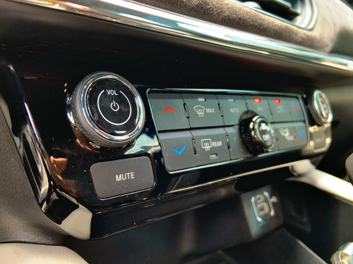 Jeep Commander 1.3 T270 TURBO FLEX OVERLAND AT6