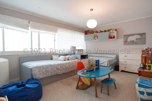 Imagen 19 de 25 de Pb Duplex En Venta En Edificio Con Pozo En Lomas Del Club Hipico, Caracas, Codigo: Mvg 20-19200