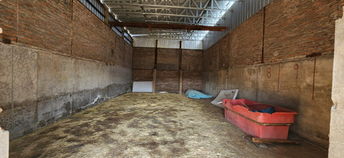 Terreno 8500m2 + Bodegas 260 M2 Y Oficinas Los Andes