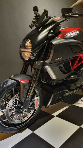 Ducati Diavel 1200