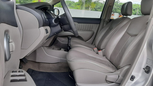 Nissan Livina 1.6 Night&day 16v Flex 4p Manual