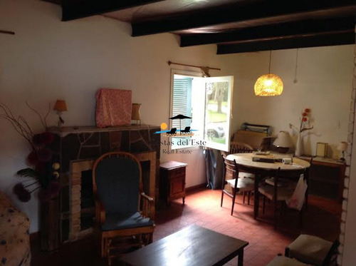 Alquiler Anual,casa De 3 Dormitorios + Dependencia Con Baño En La Mansa