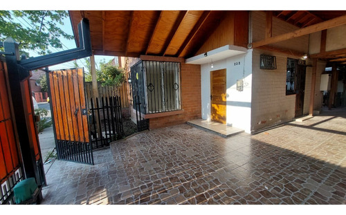 Casa Remodelada En Santo Tomás (4d-4b) - Quilicura