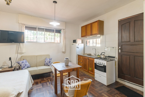 Venta Casa 3 Dormitorios Con Apartamento Independiente En Pocitos