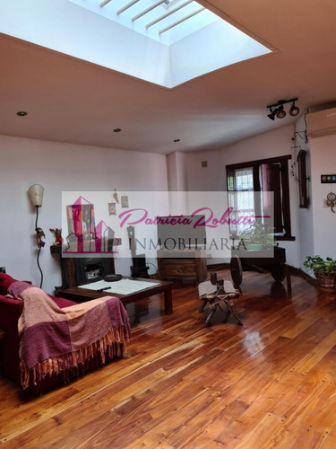 En Venta Impactante Casa 4 Ambientes Con 4 Baños, Parque Y Quincho En Villa Lugano- Muy Próxima A Chilavert! Apto Préstamo