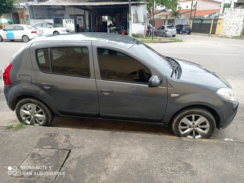 Imagem 3 de 4 de Renault Sandero 2010 1.6 Expression Hi-torque 5p