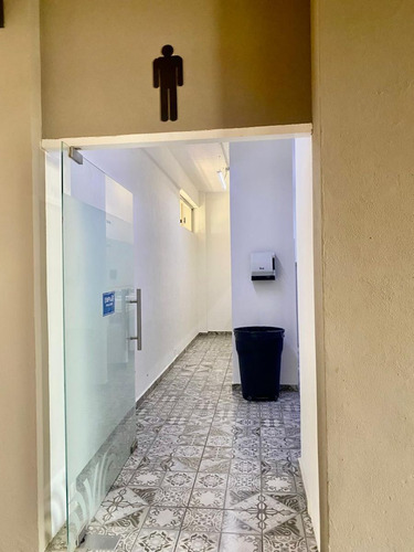 Rental De Locales Comerciales Plaza Paseo Zakia Queretaro