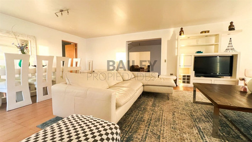 Casa El Encanto Se Arriendan 5d/5b Vista Espectacuar