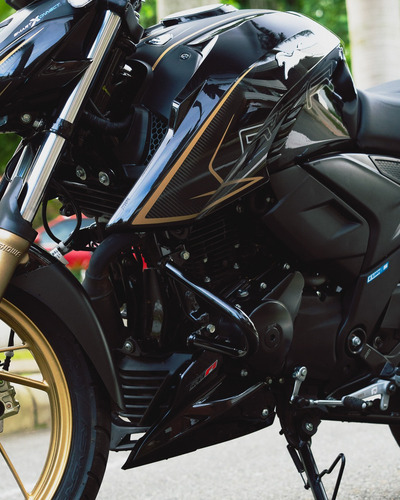 Tvs Apache Rtr 200 4v