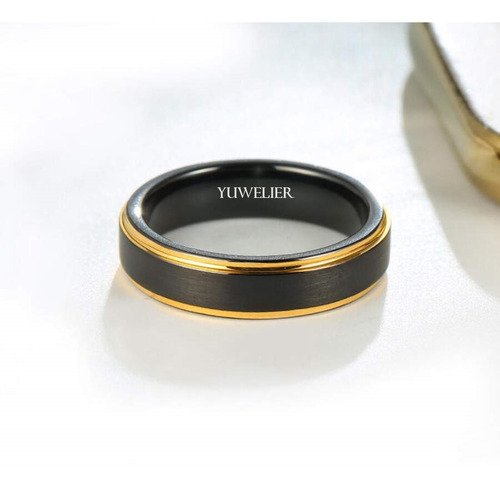 Anillo De Tungsteno Slim Black & Gold Borders