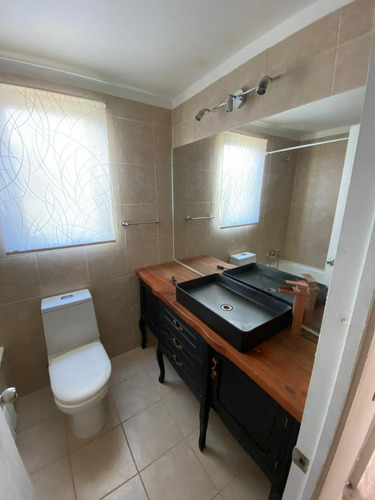 Hermosa Casa 4d, 3b En Barrio Residencial Muy Tranquilo