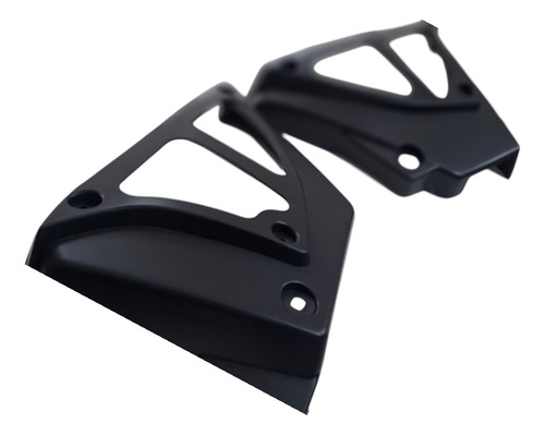 Carcasas De Cachas Lateral Externa Motomel Cg S2 150cc Par Agua