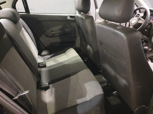 Volkswagen Voyage 1.6 Comfortline Plus 101cv