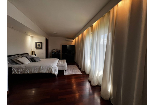 Se Alquila O Vende Apto.duplex 220m2 4h/3.5b/2pe/1m La Unión