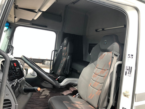 Imagem 20 de 25 de Mercedes Benz Axor 2544 6x2 Ano 2019 Trucado