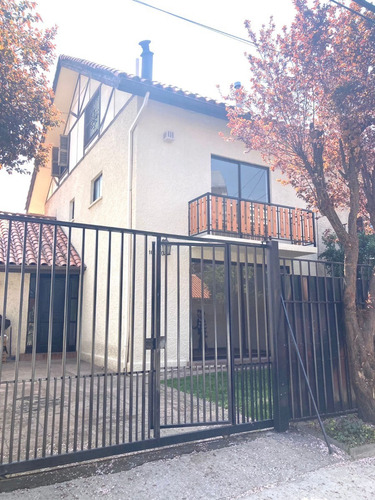 Imagen 2 de 27 de Casa Lugar Residencial De 3 Pisos Remodelada