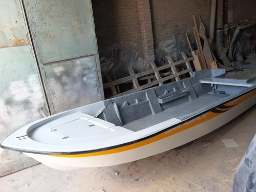 Tracker Condor 520 Base 1 $210000 Base 2 $234000 Tambu/matri