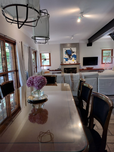 Imagen 6 de 20 de Bellísima Casa En Cariló, Cuidada En Cada Detalle