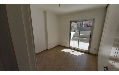 Imagen 5 de 18 de Permuta Departamento Un Dormitorio En Nueva Cordoba Por Camioneta