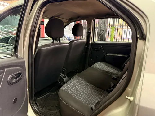 Renault Logan 1.6 Expression