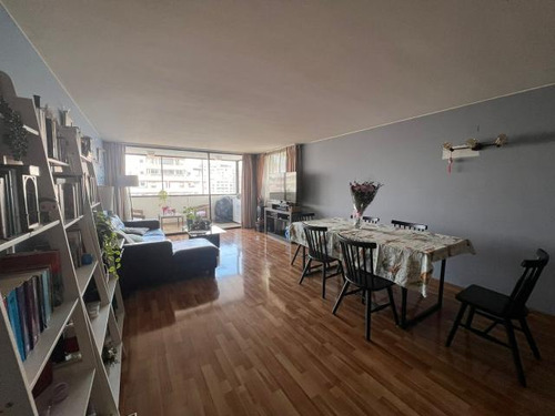 Departamento Av. Manquehue Sur/av. Colon