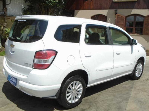 Imagem 2 de 15 de Chevrolet Spin 1.8 Lt 8v Flex 4p Manual 2013