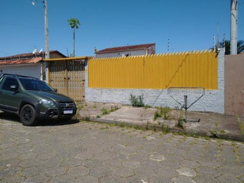 Imagem 4 de 21 de Casa Com 3 Quartos, Churrasqueira, Próxima Ao Centro Comercial E À 1,2km Do Mar Em Itanhaém, Sp.