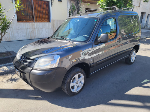 Peugeot Partner 1.4 Furgon Presence Aa