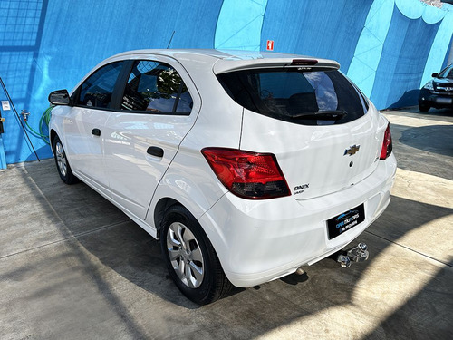Chevrolet Onix HATCH Joy 1.0 8V Flex 5p Mec.