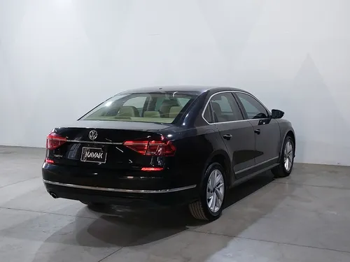 Volkswagen Passat 2.5 HIGHLINE AUTO