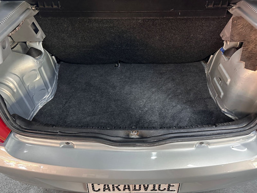 Renault Clio 2 F2 1.2 5 P. AUTHENTIQUE AA