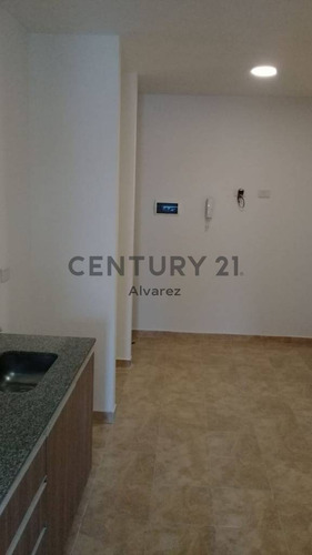 Imagen 6 de 10 de Venta Departamento 2 Amb Sarandi