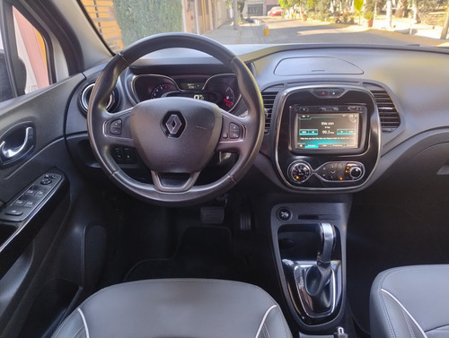 Renault Captur 2.0 Iconic At