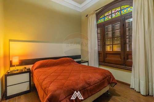 Se Vende Casa De 6 Dormitorios En Parque Batlle